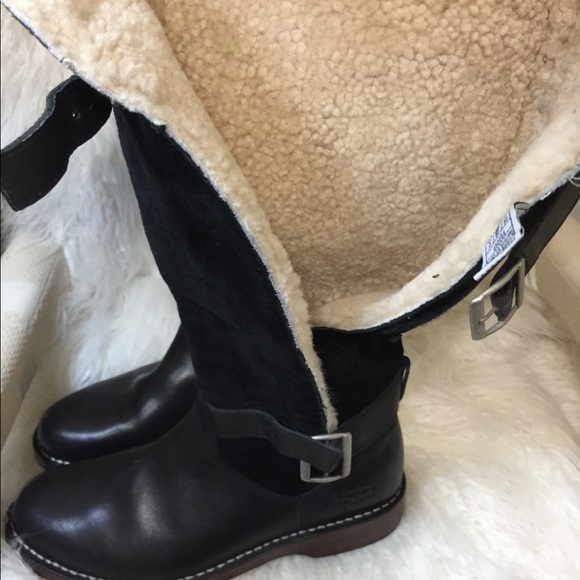 UGG boots - Picture 3 of 6